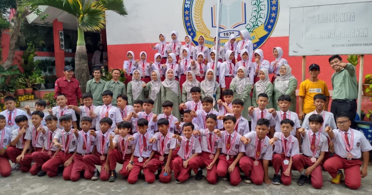 Pelepasan Kelas 6 SDN 04 Ciomas: Sederhana dan Penuh Kesan