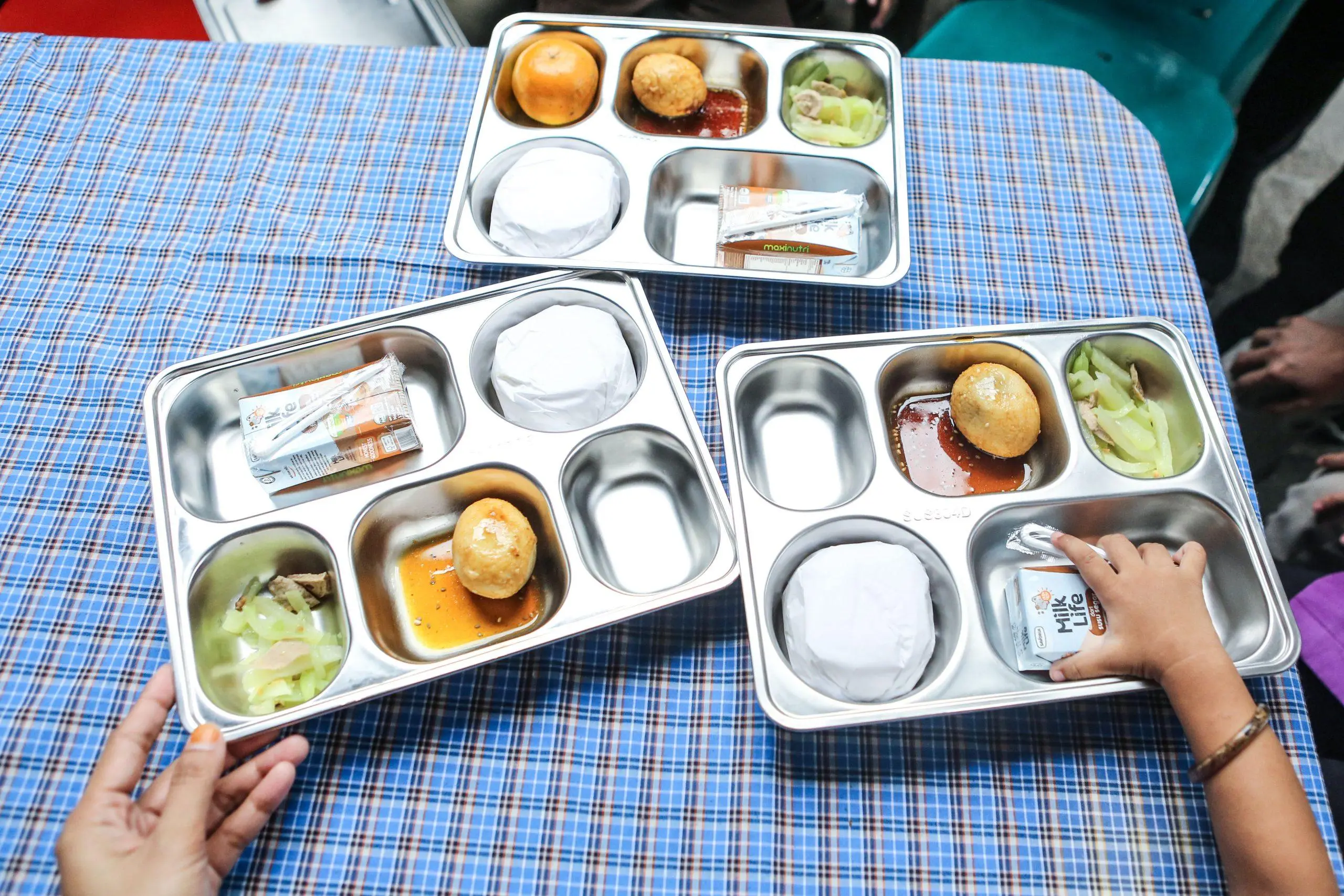 Jejaring 41 Dapur MBG di Sulsel: Sorotan Publik, Respons BGN, dan Sikap Dasco